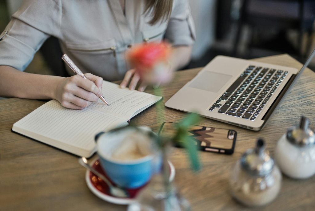 How Automated Webinars Can Build Your List and Boost Sales on Autopilot